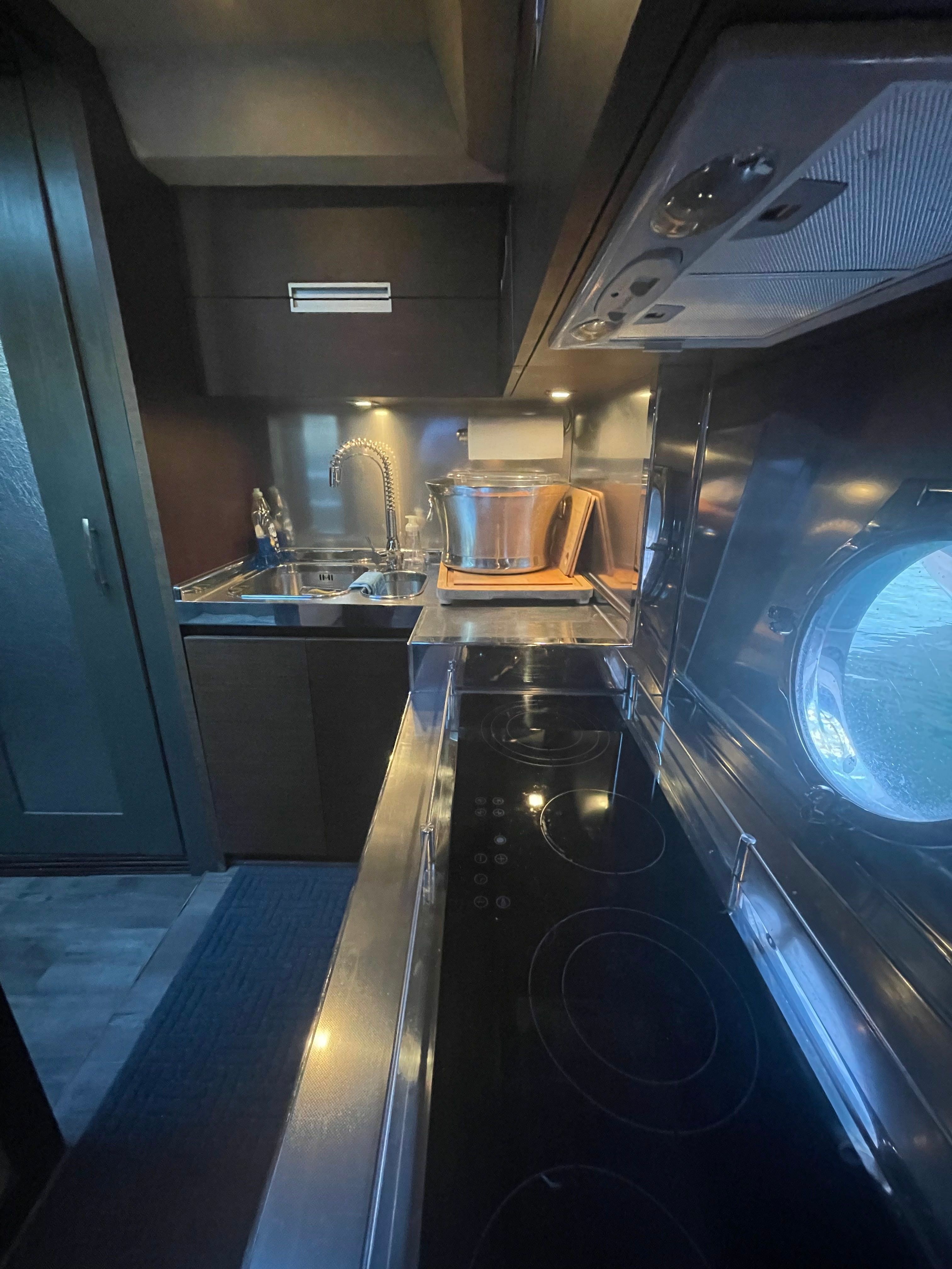 Azimut 62 S | Life is Great