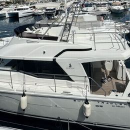 Beneteau Swift Trawler 35 | Lui Di Ju