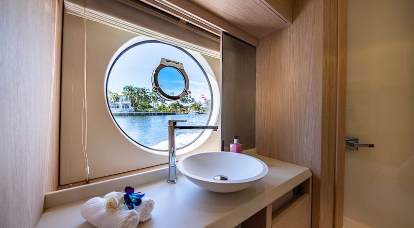 Beneteau Monte Carlo 62 | Singh City