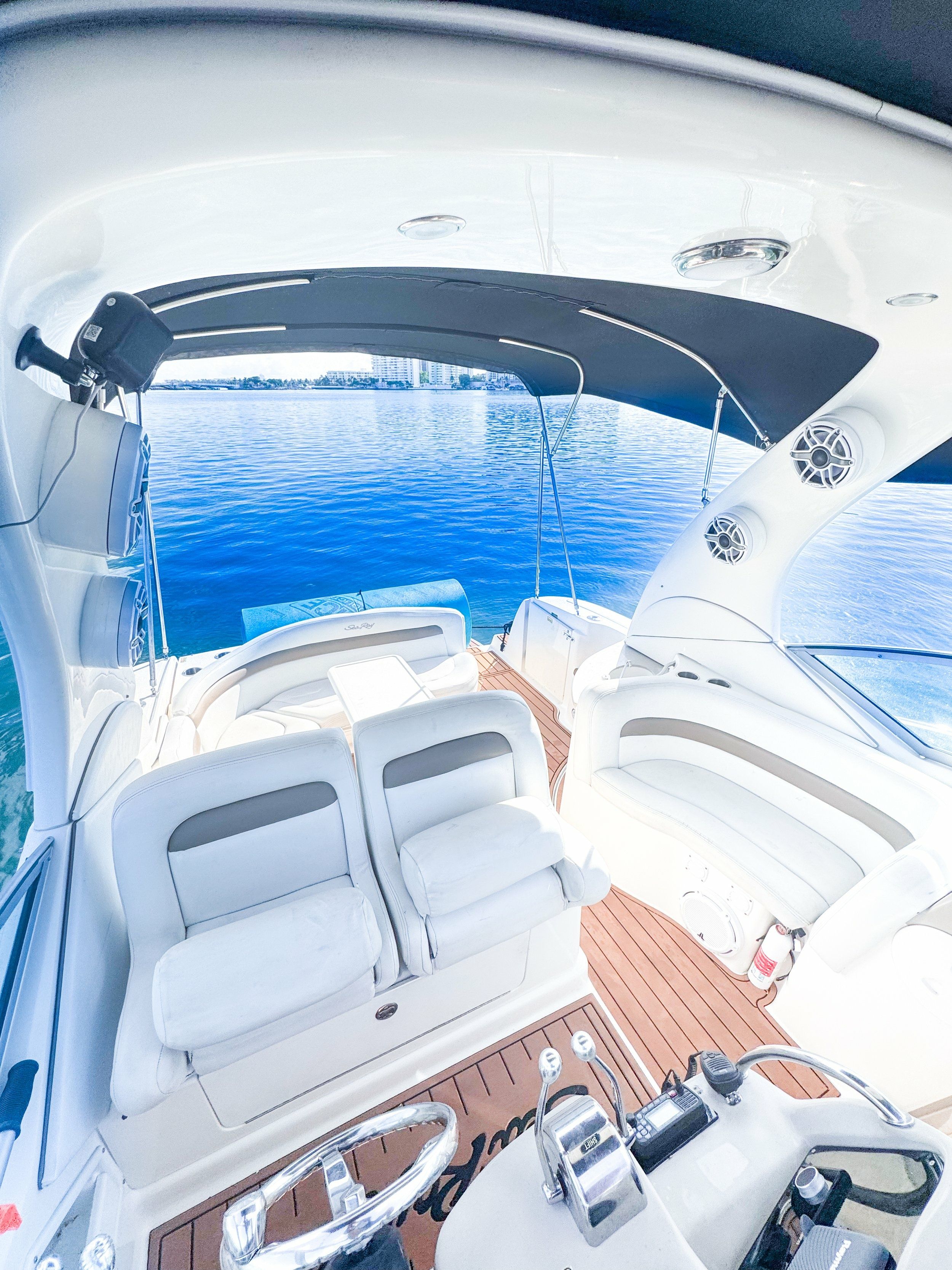 Sea Ray Sundancer 320 | Sundancer 2