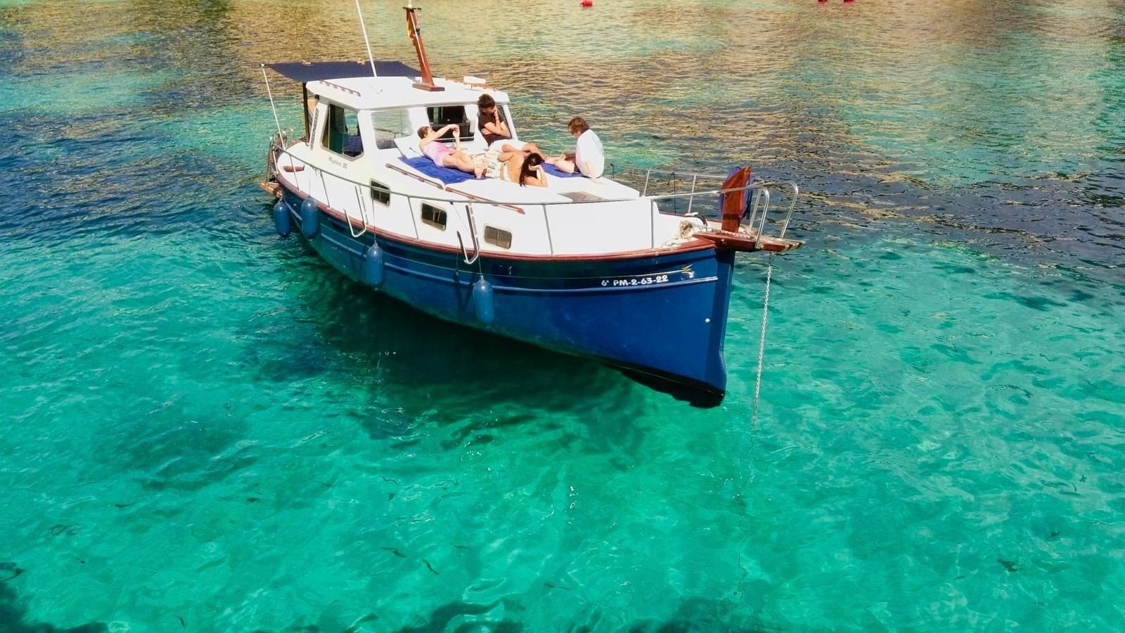 Myabca 32 | Bon Mati Two