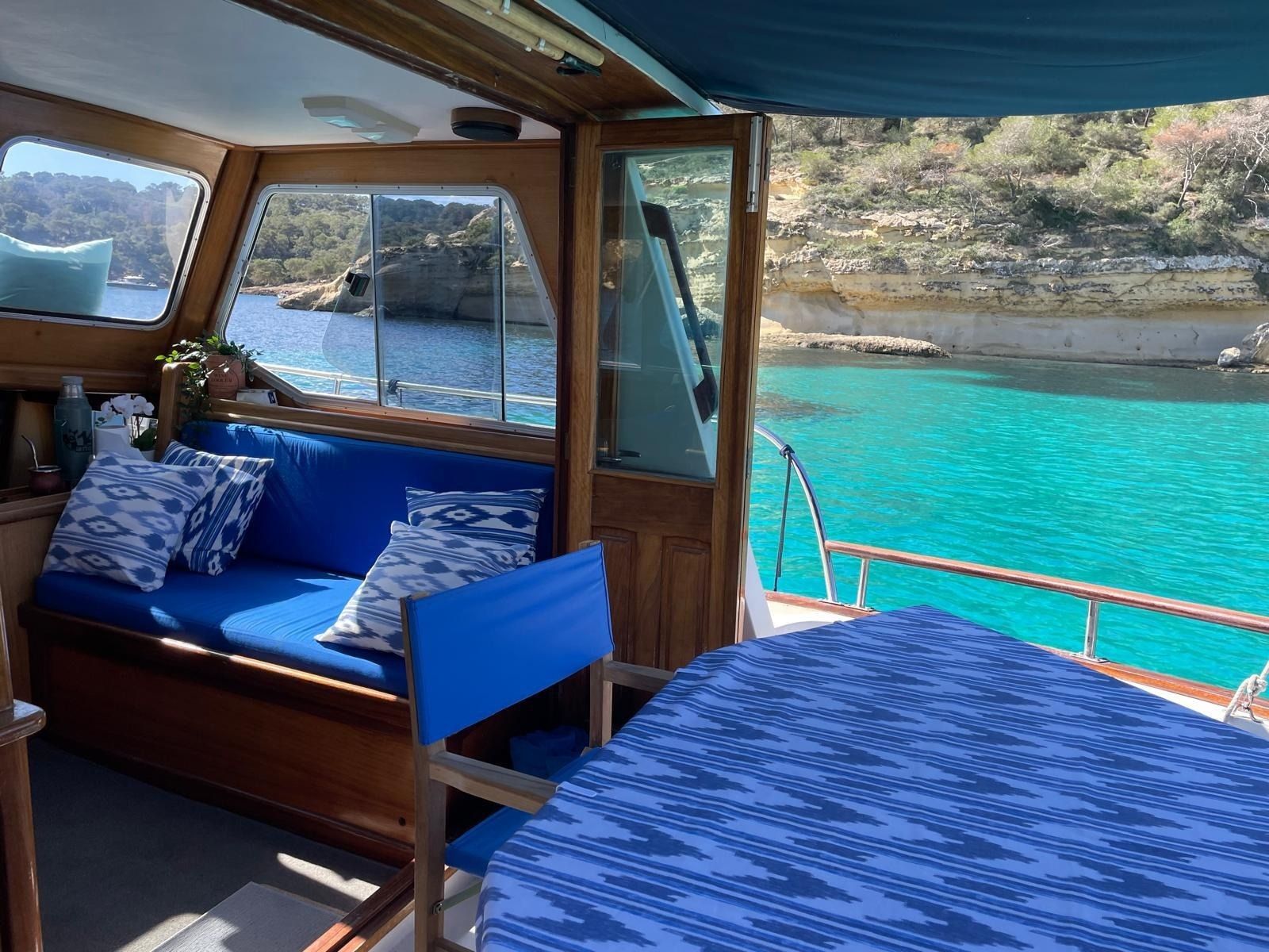 Myabca 32 | Bon Mati Two