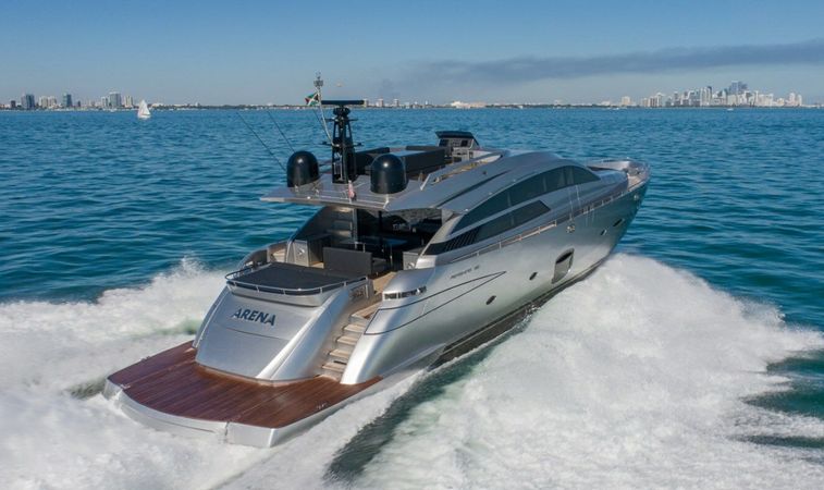 Pershing 92 | Arena