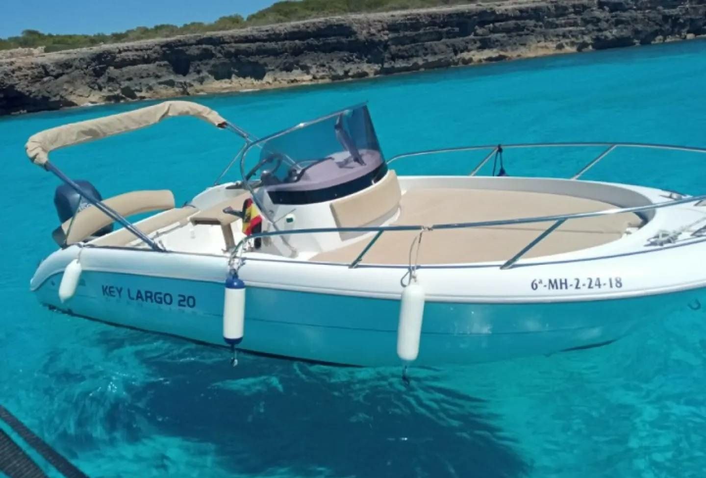 Sessa Key Largo 20 Deck | Aventura 3