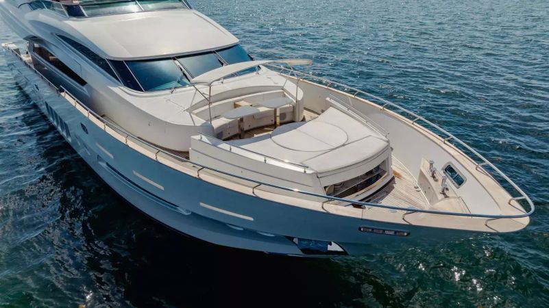 Dominator 95 | Casual