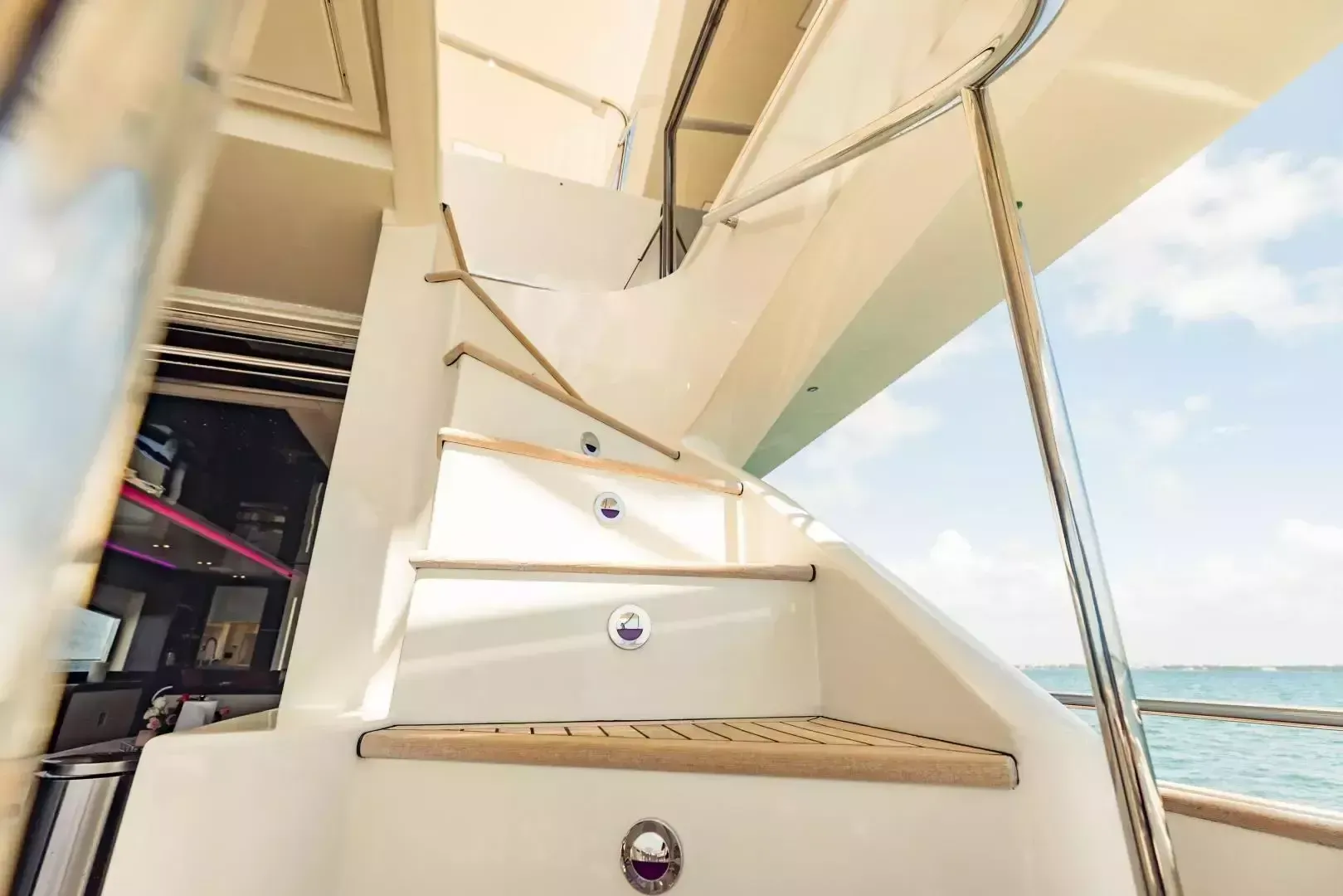 Dominator 95 | Casual