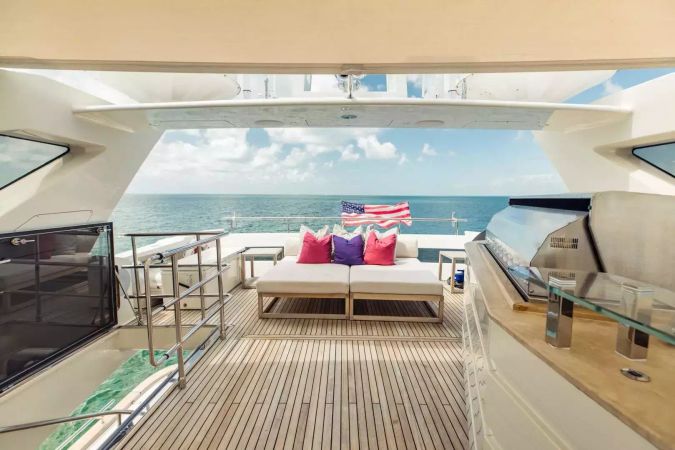 Dominator 95 | Casual