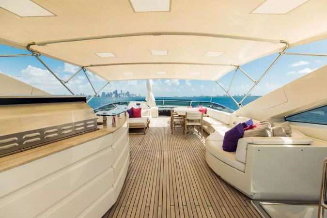 Dominator 95 | Casual