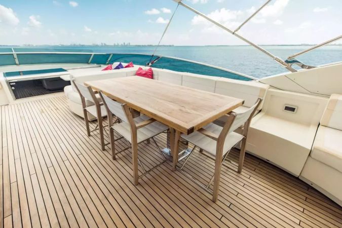 Dominator 95 | Casual