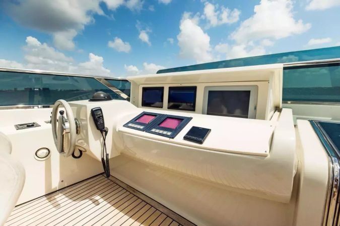 Dominator 95 | Casual