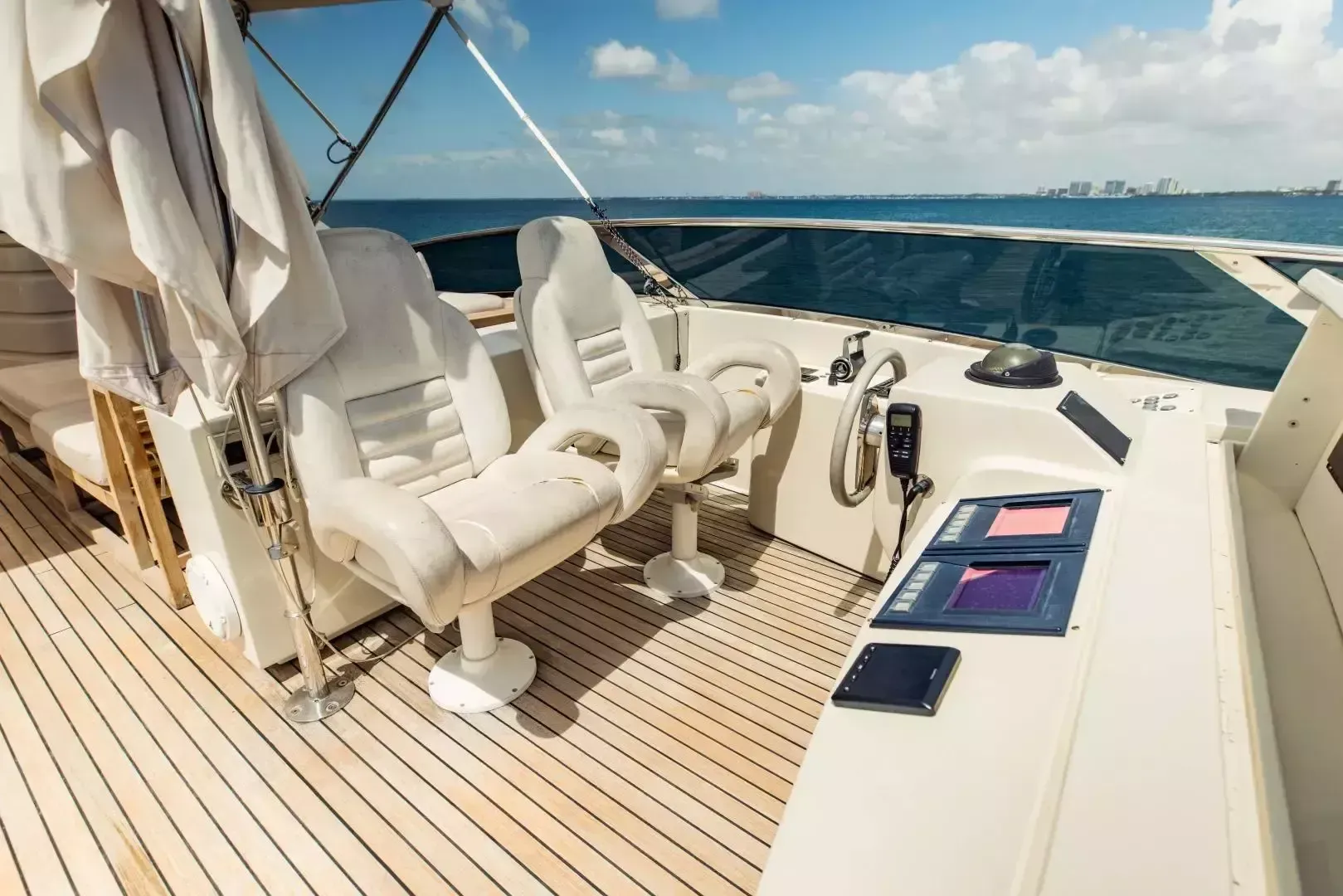 Dominator 95 | Casual