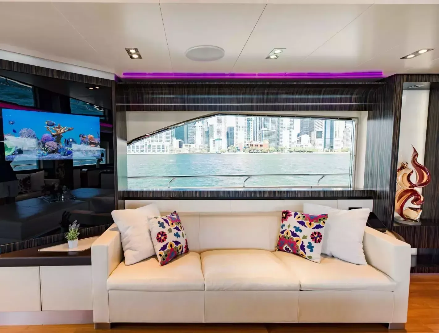 Dominator 95 | Casual