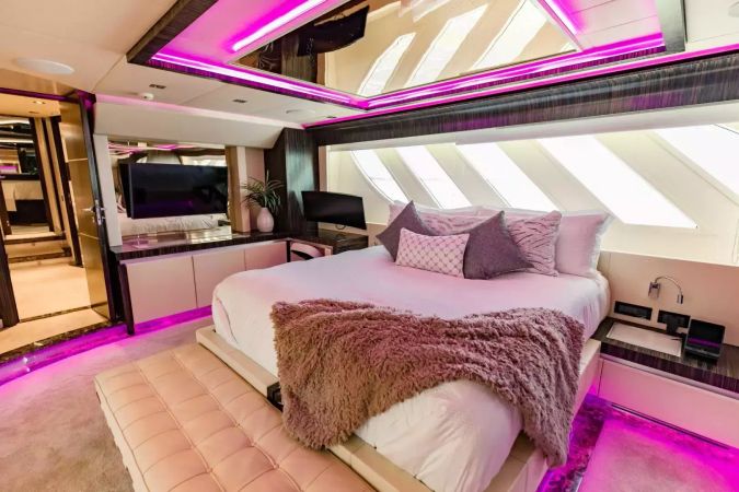 Dominator 95 | Casual