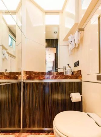 Dominator 95 | Casual