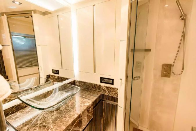 Dominator 95 | Casual