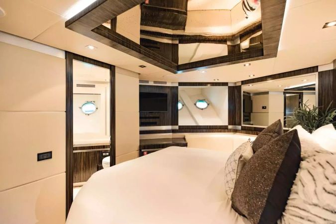 Dominator 95 | Casual