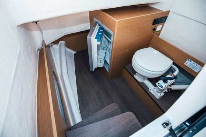 Beneteau Flyer 8 Spacedeck | Corb Mari