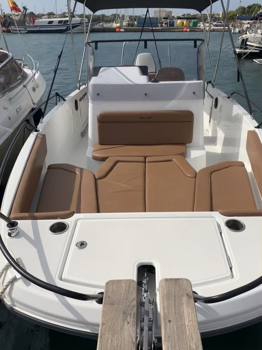 Beneteau Flyer 8 Spacedeck | Corb Mari
