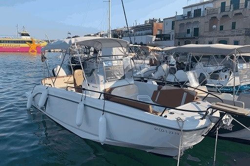 Beneteau Flyer 8 Spacedeck | Corb Mari