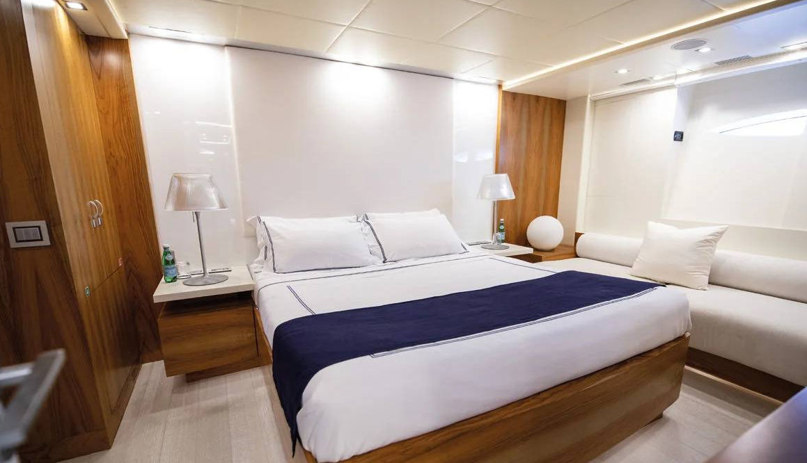 AB yachts 140 | Blue Devil
