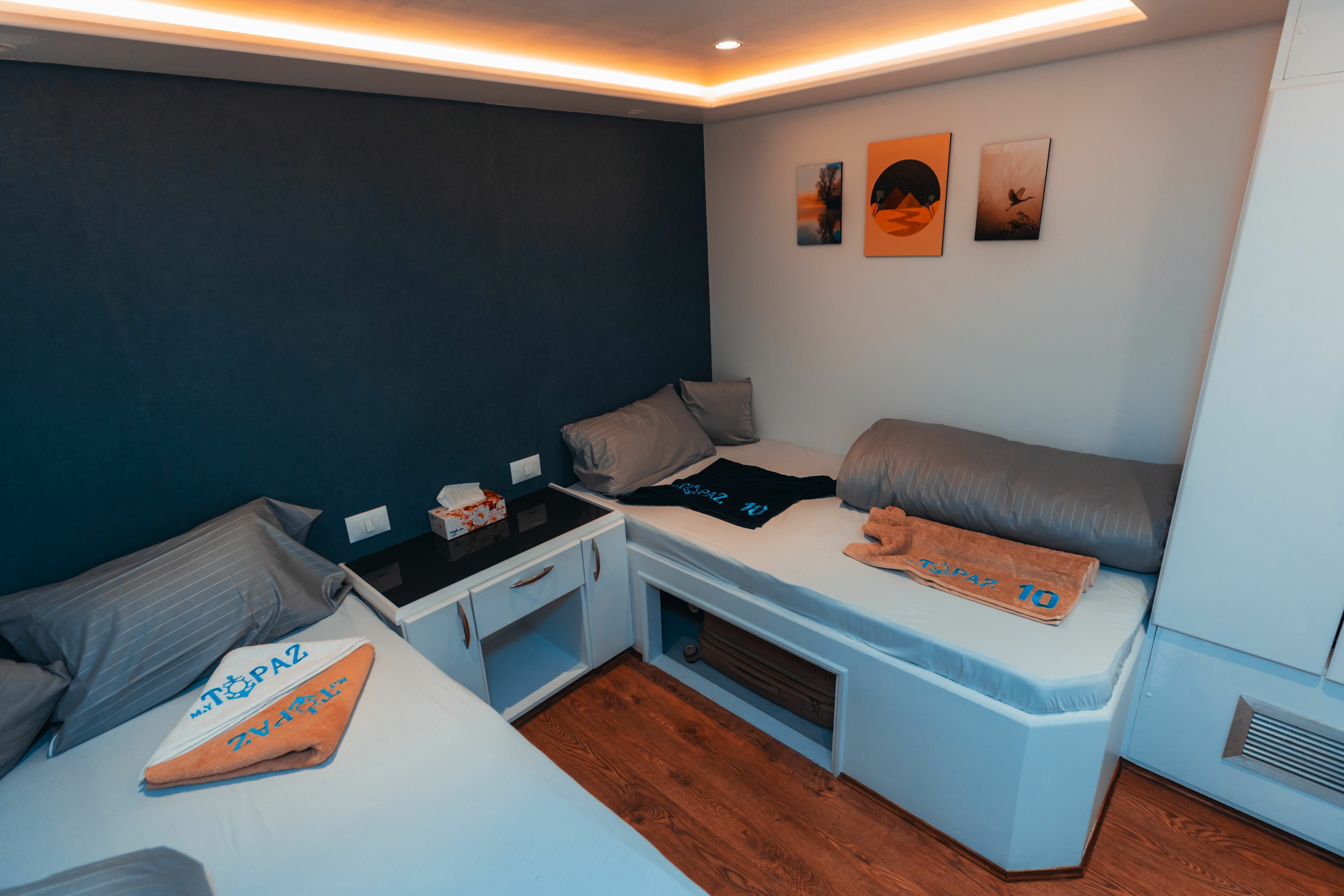 Custom Built 131 | Topaz