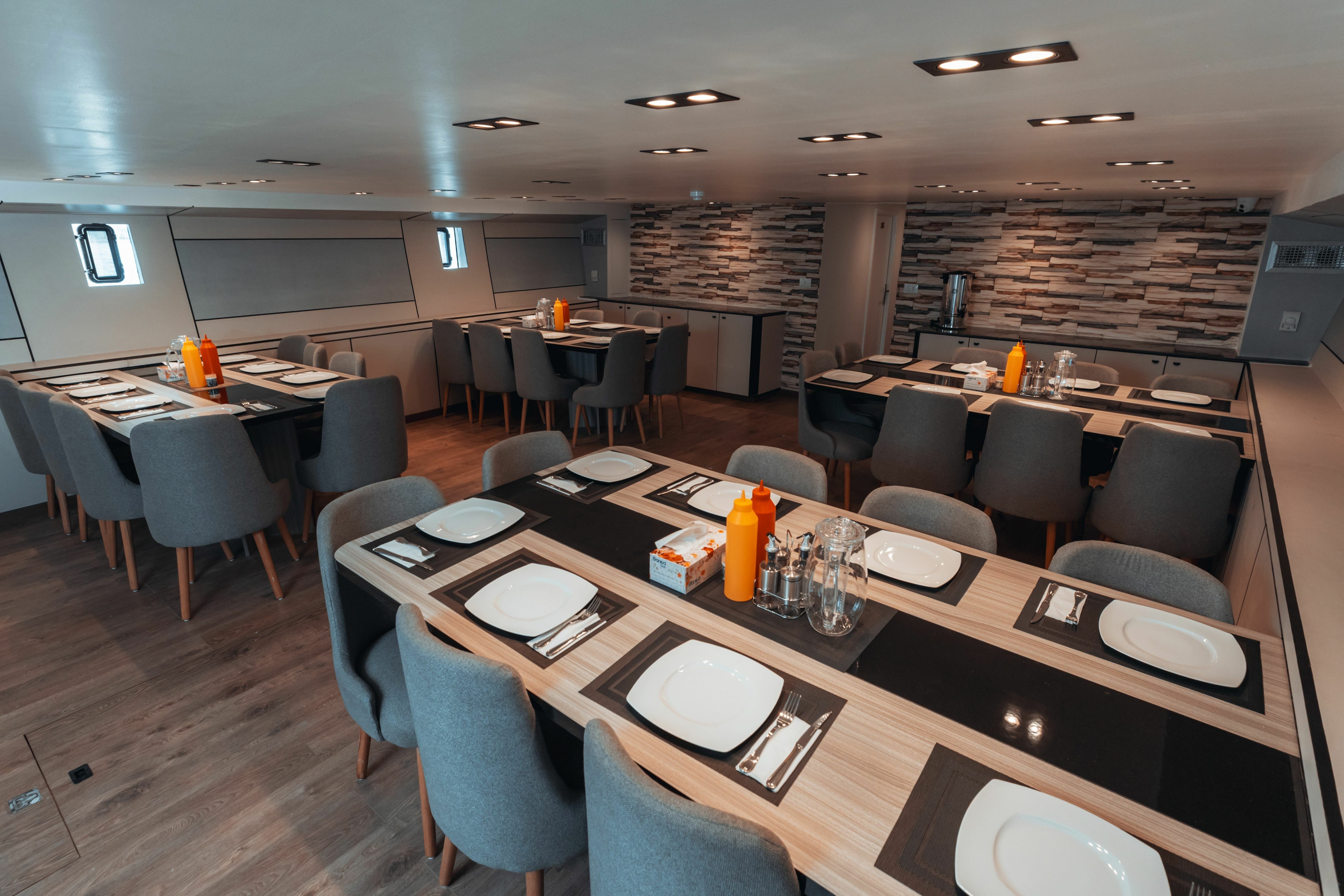 Custom Built 131 | Topaz