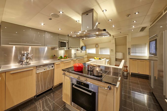 Palmer Johnson 150 | Grey Matters