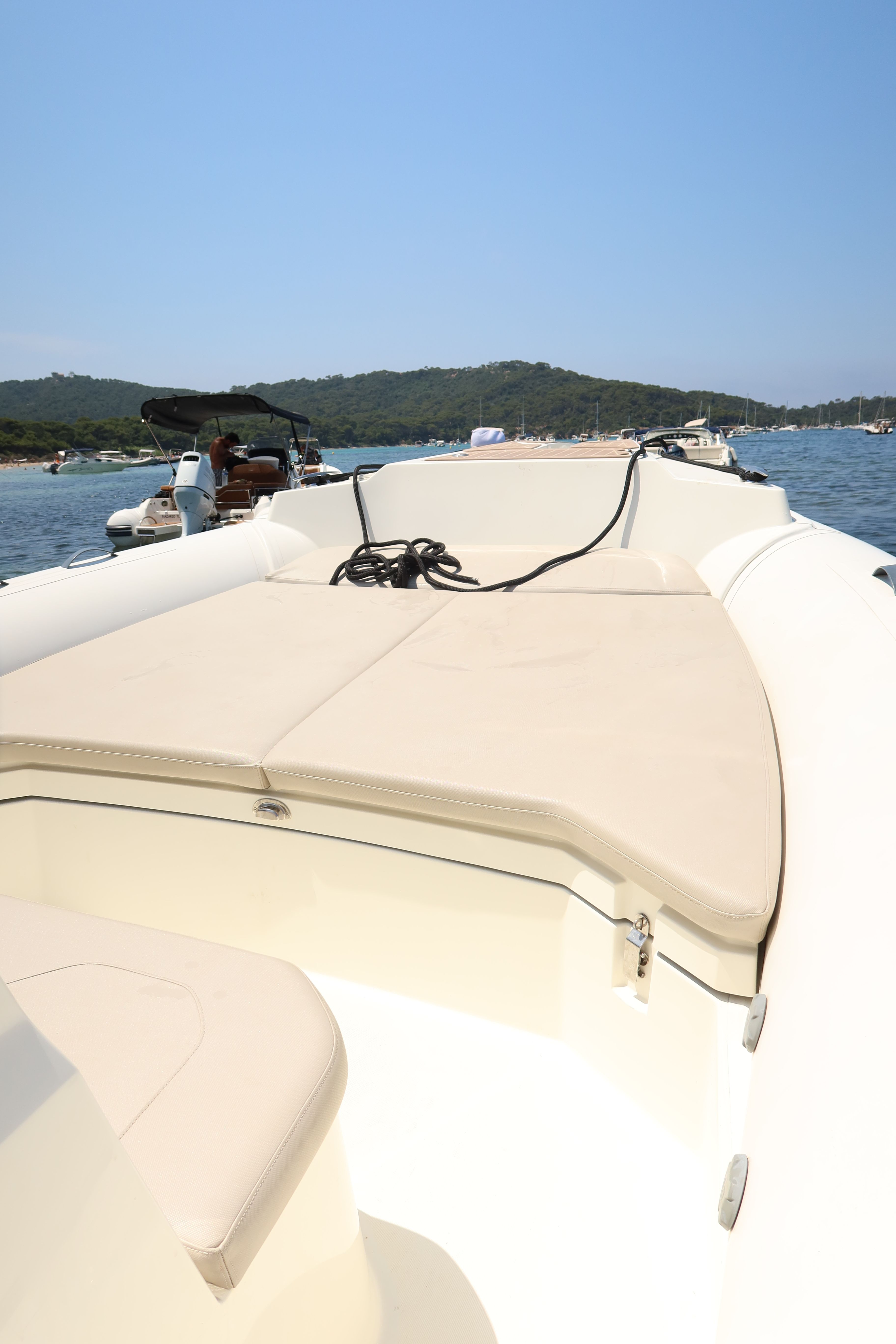 Capelli Tempest 900 | Yona