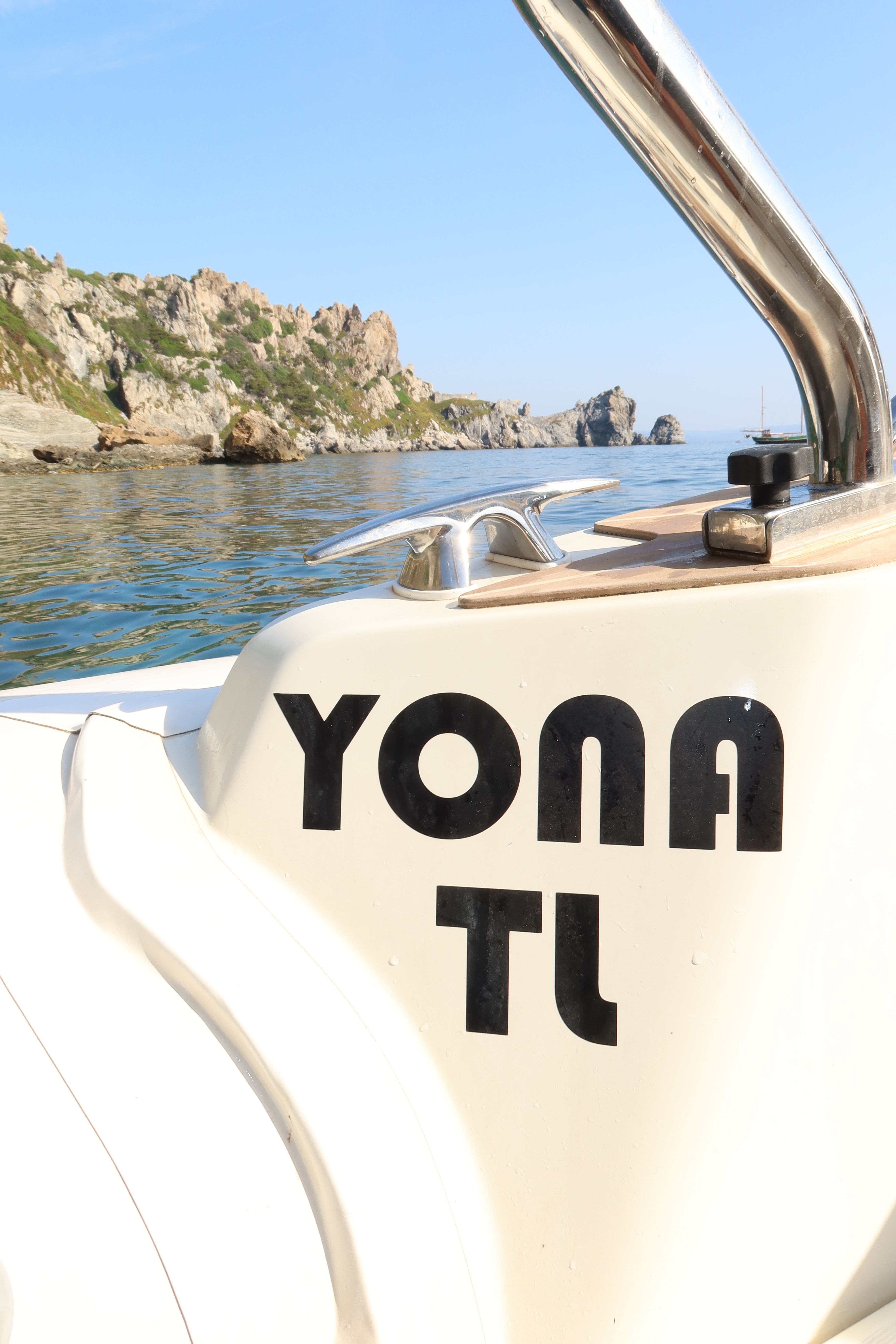 Capelli Tempest 900 | Yona