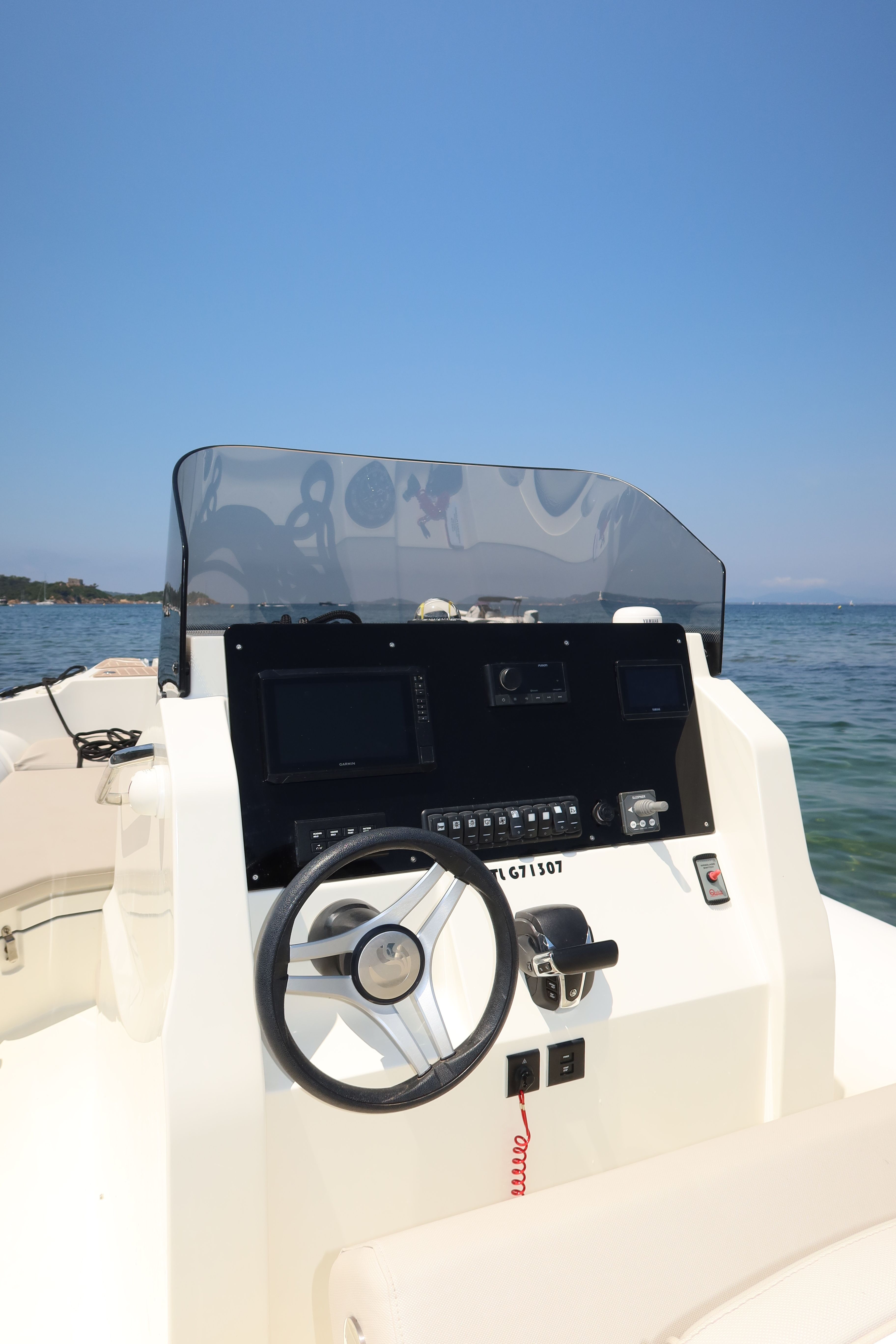 Capelli Tempest 900 | Yona