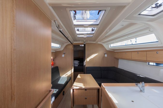 Bavaria Cruiser 37 | Carissima