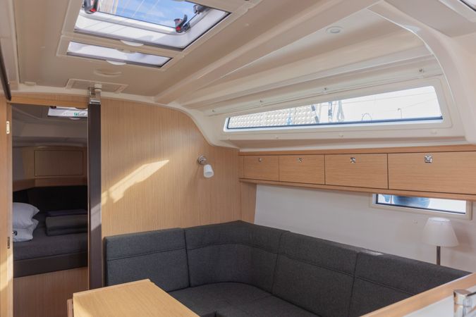 Bavaria Cruiser 37 | Carissima