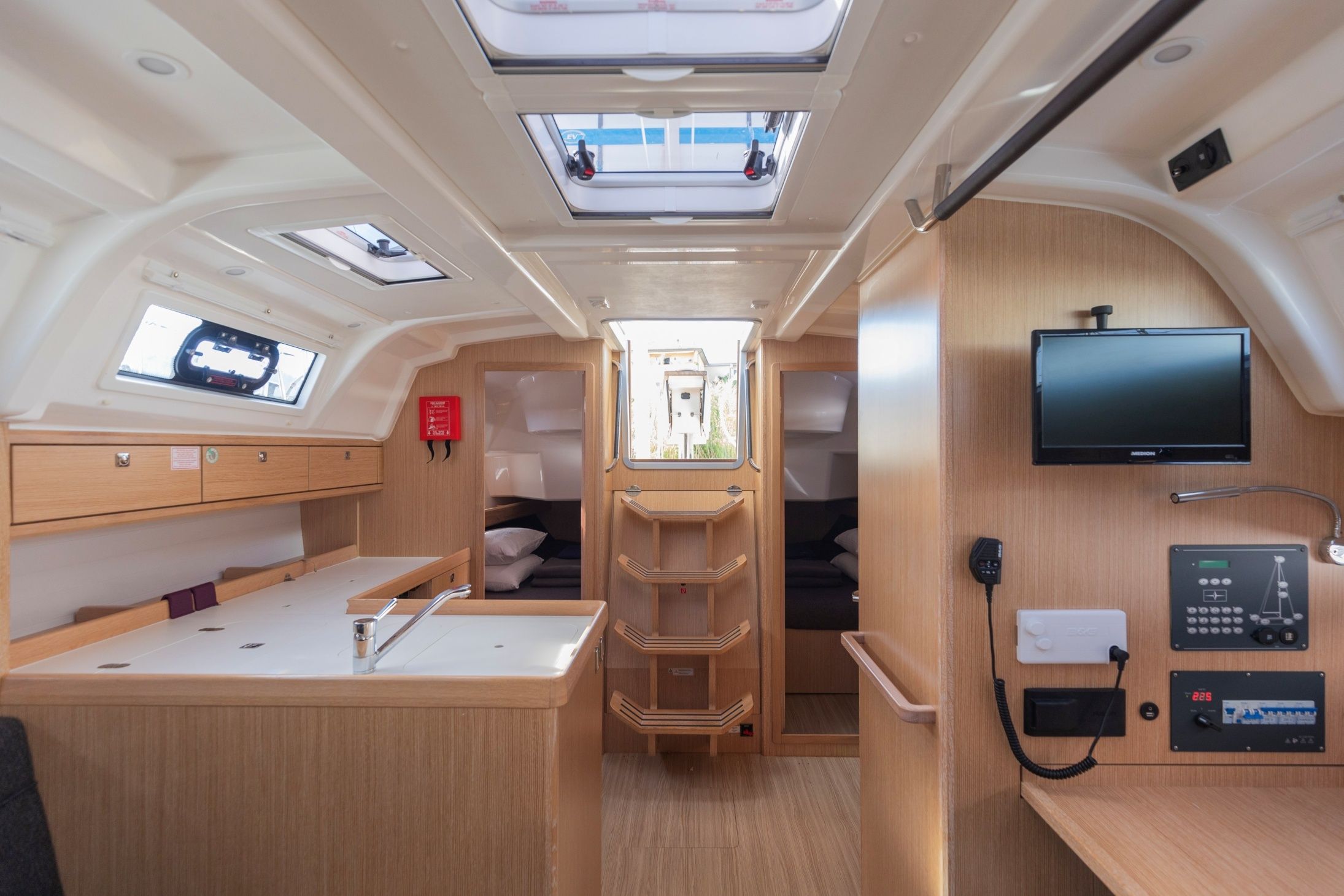 Bavaria Cruiser 37 | Carissima