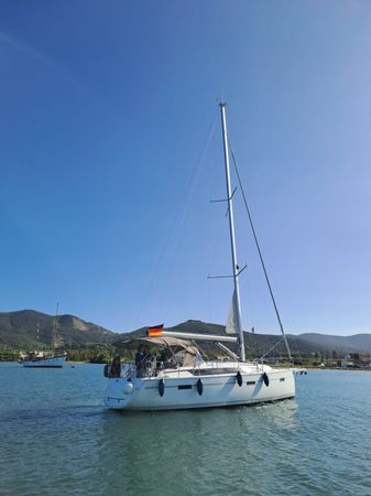 Bavaria Cruiser 37 | Carissima