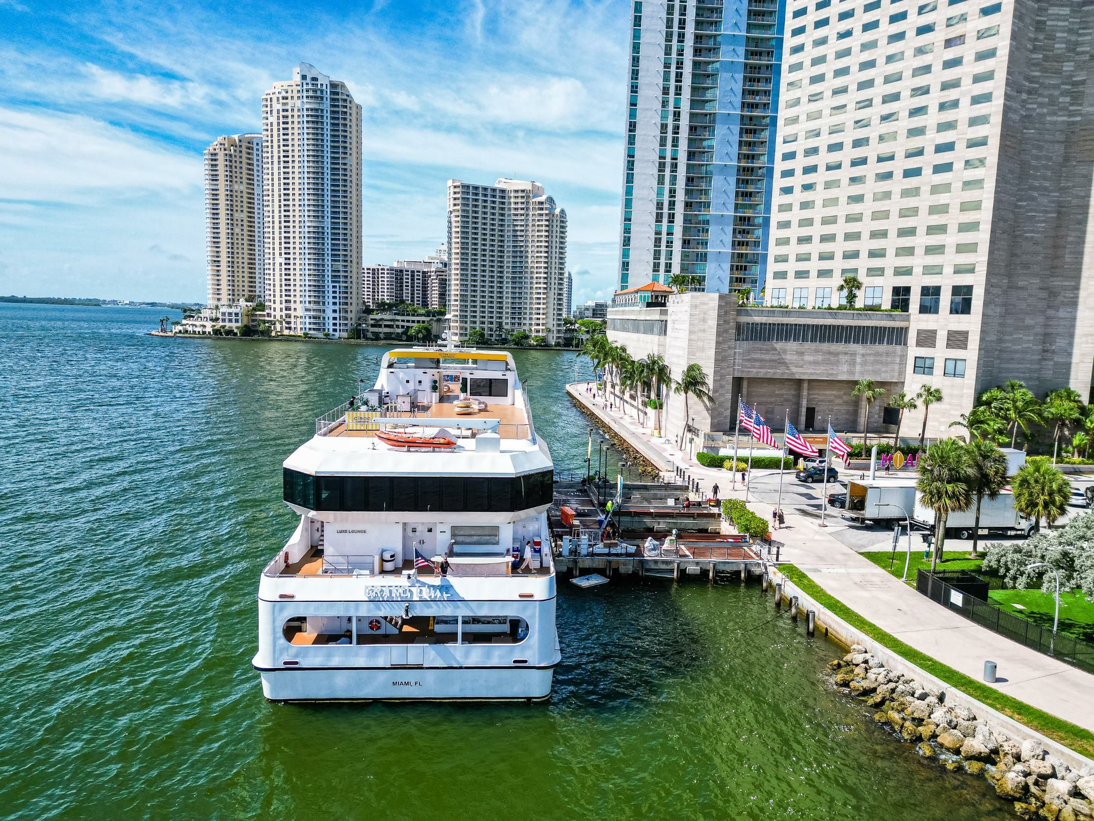 Custom Built 220 | Grand Luxe