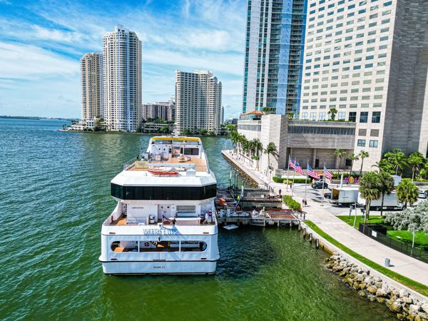 Custom Built 220 | Grand Luxe