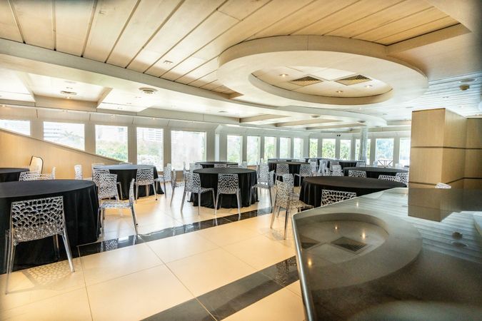 Custom Built 220 | Grand Luxe