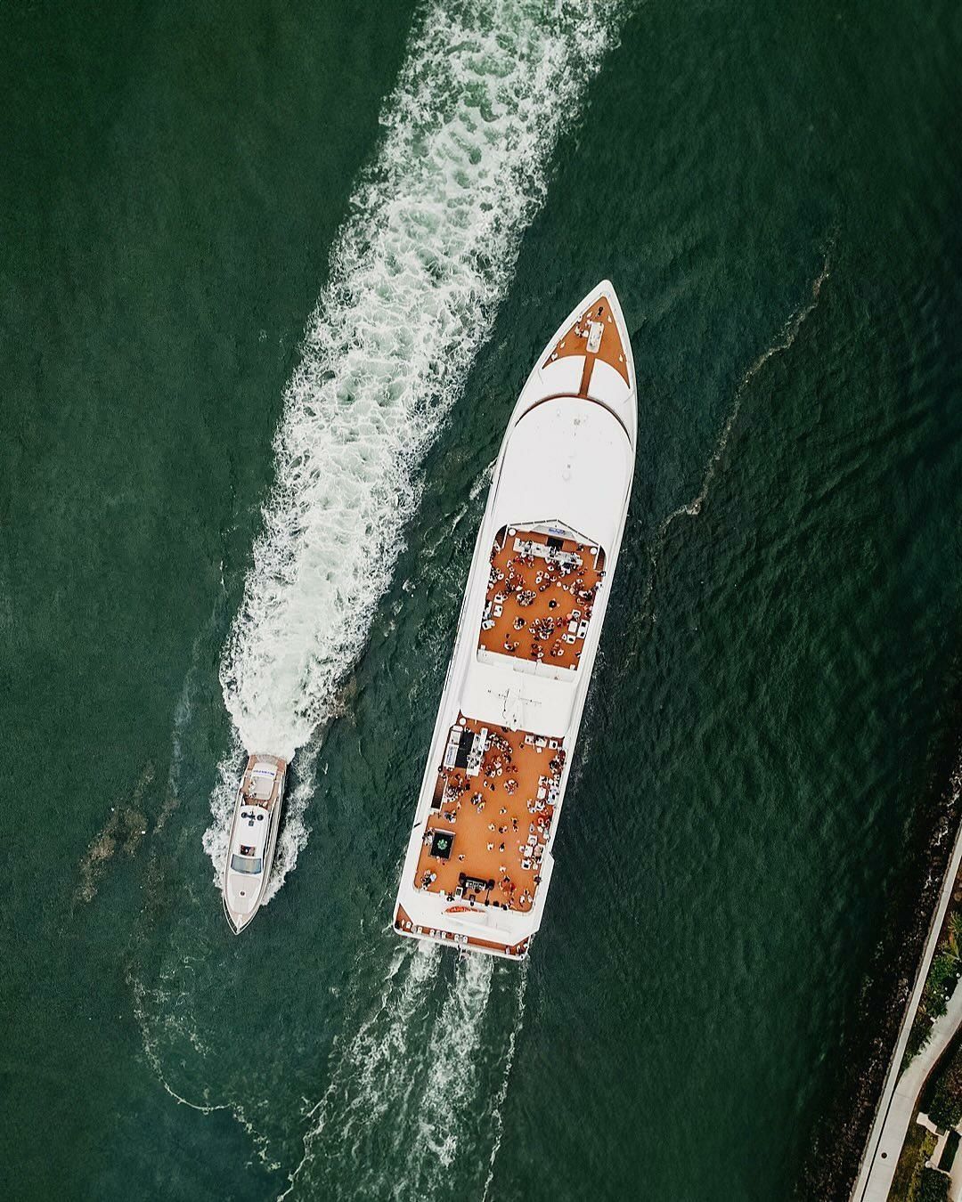 Custom Built 220 | Grand Luxe