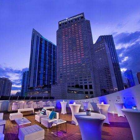 Custom Built 220 | Grand Luxe