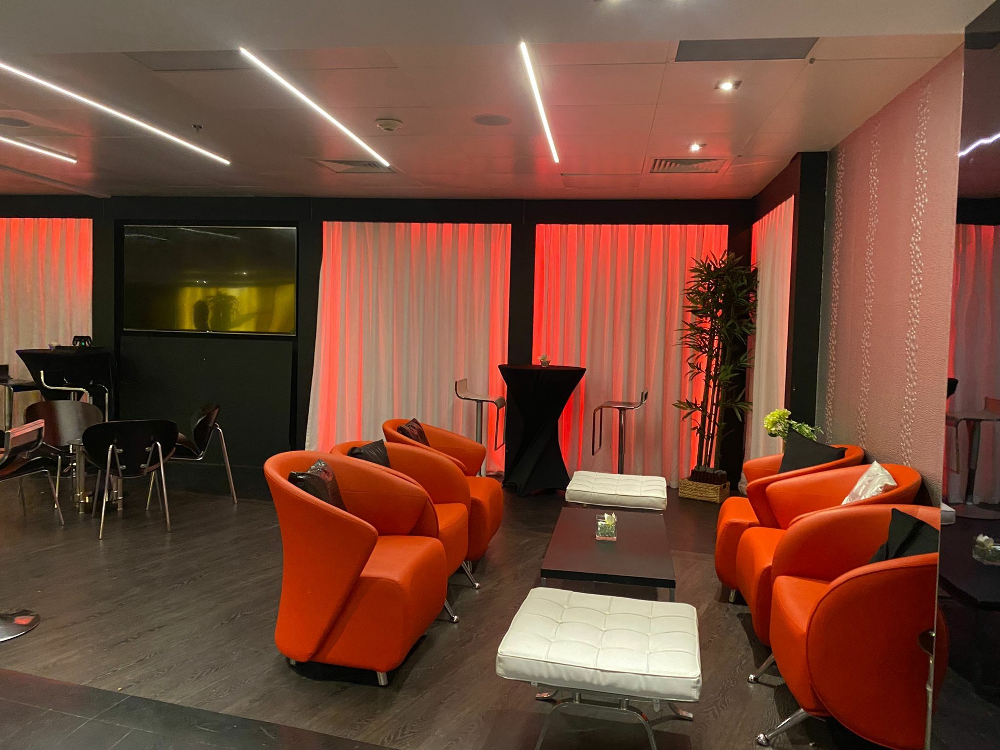 Custom Built 220 | Grand Luxe