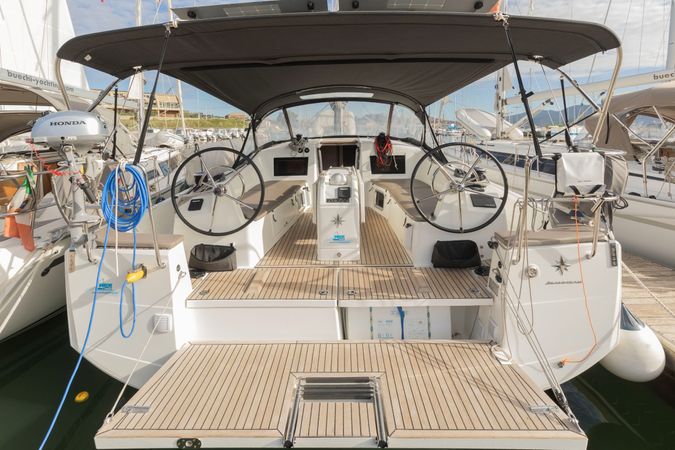 Jeanneau Sun Odyssey 410 | Blue Dot.