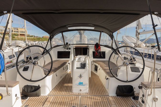 Jeanneau Sun Odyssey 410 | Blue Dot.