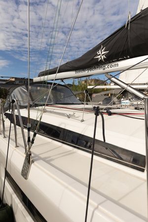 Jeanneau Sun Odyssey 410 | Blue Dot.