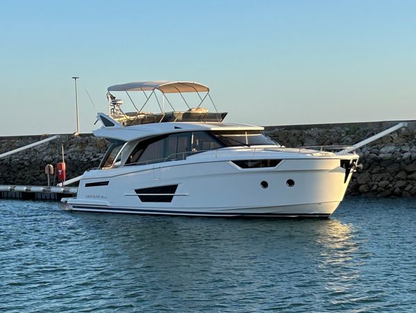 Greenline 45 Fly Hybrid | Green Ocean One