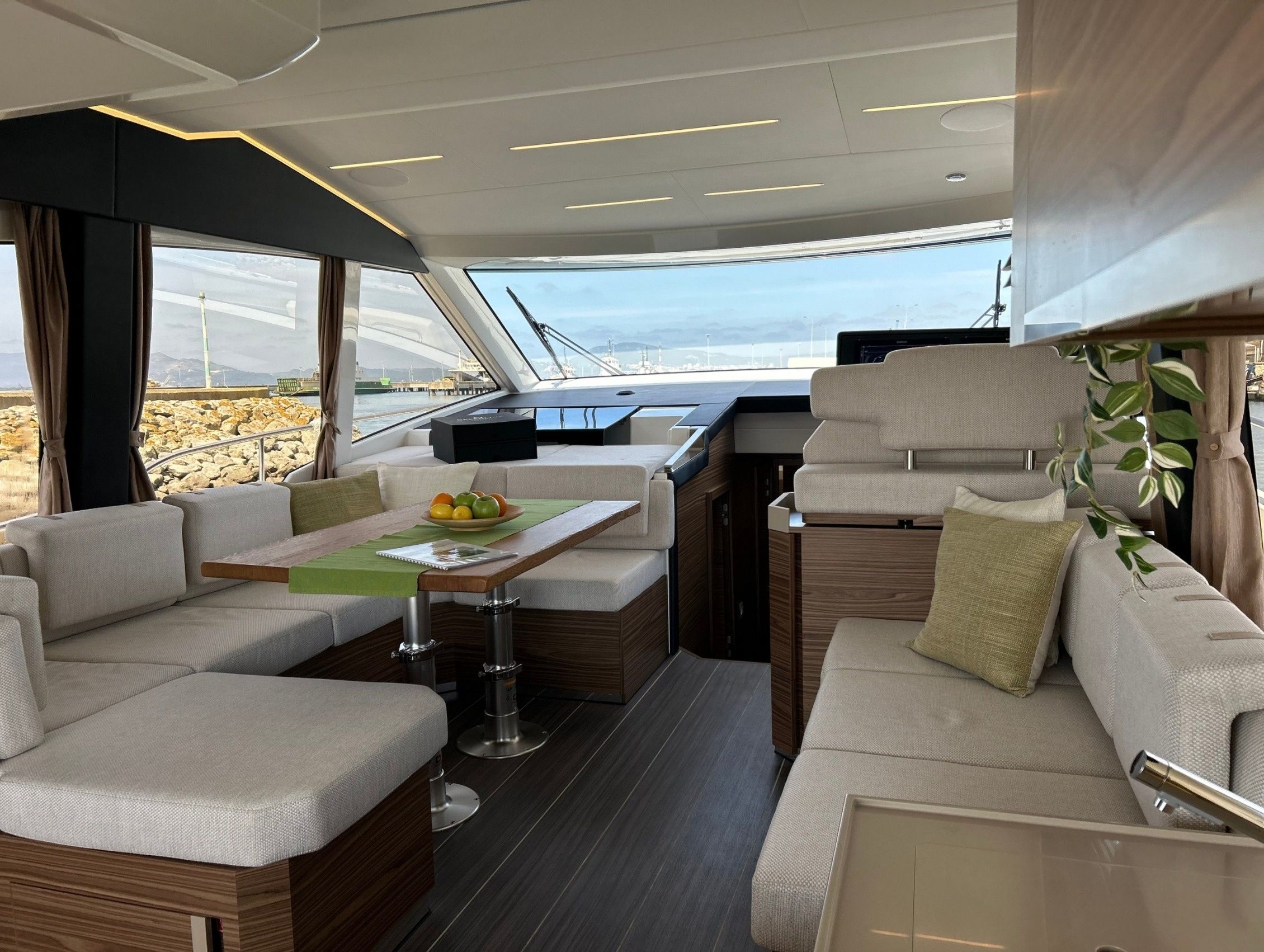 Greenline 45 Fly Hybrid | Green Ocean 1