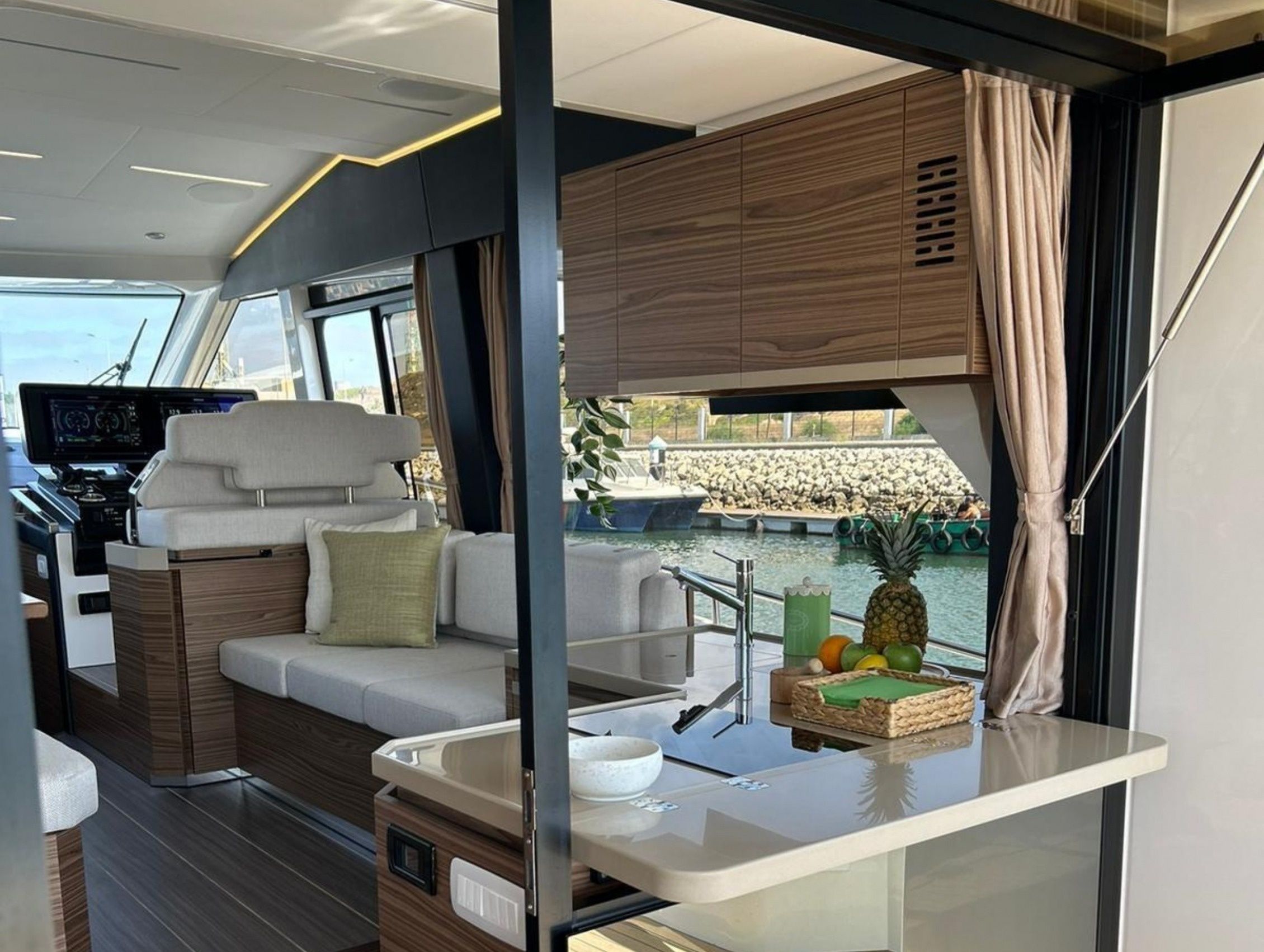 Greenline 45 Fly Hybrid | Green Ocean 1