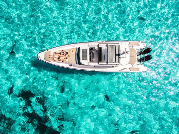 Axopar 37 Sun Top | 25