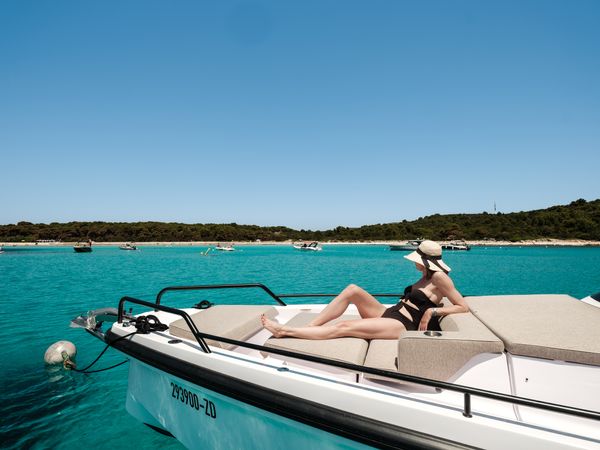 Axopar 37 Sun Top | 25