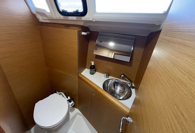 Jeanneau Sun Odyssey 349 | Pikoleto