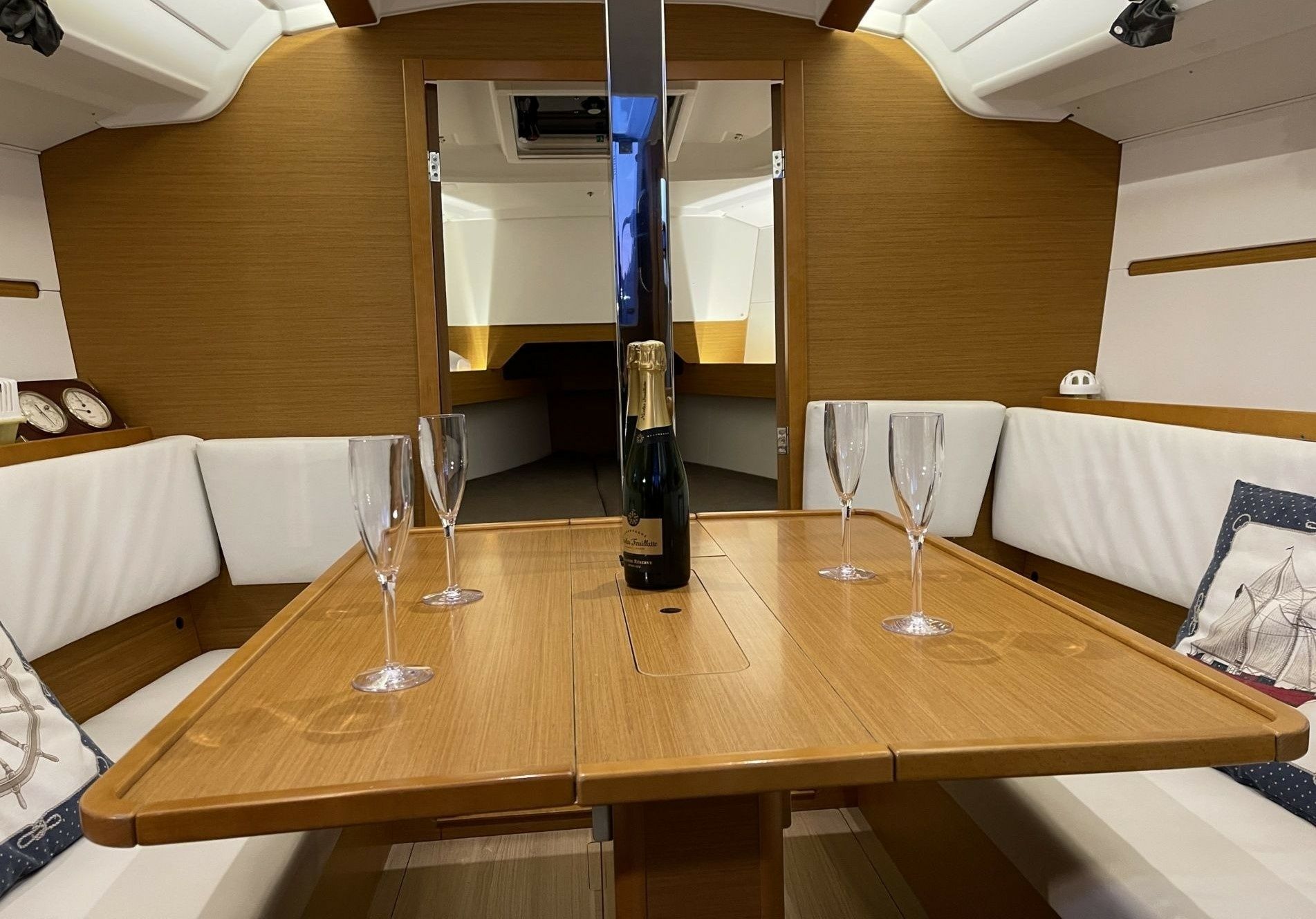 Jeanneau Sun Odyssey 349 | Pikoleto